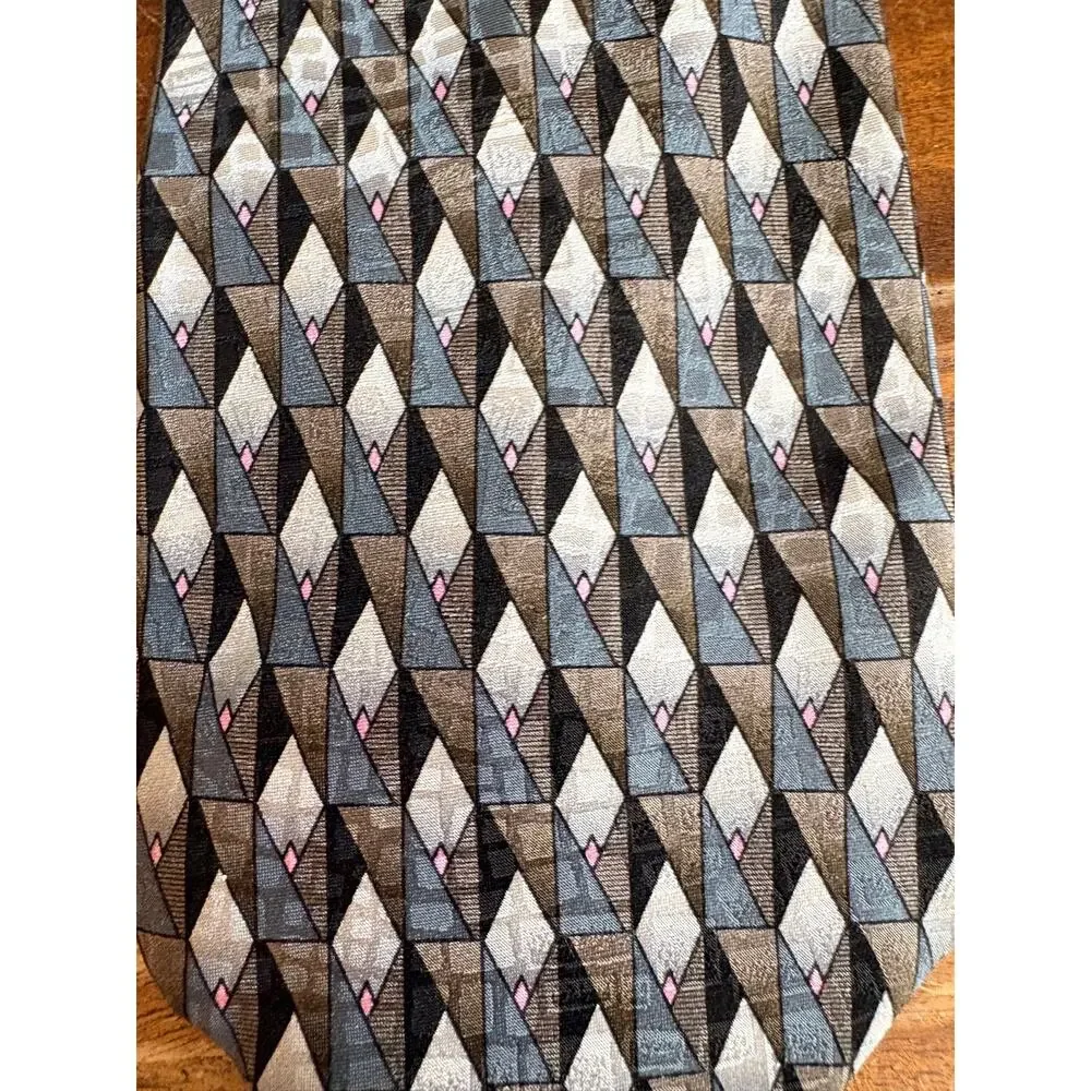 Studio Z Men’s 100% Silk Tie 62” Extra Long Geometric Gray Blue Black Pink